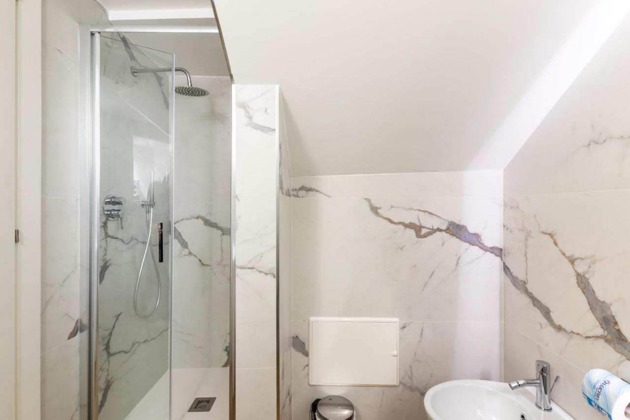 Trisina Apartment *